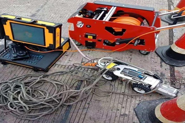 城关CCTV管道检测机器人